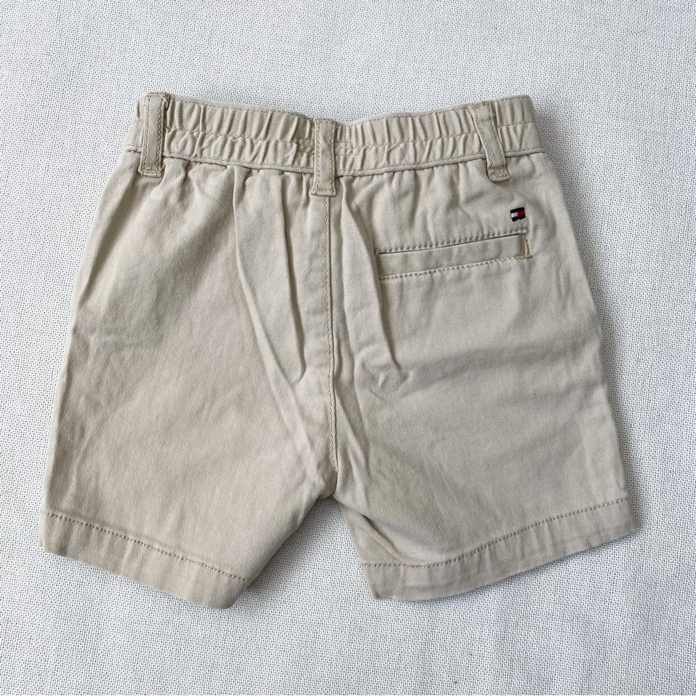 Tommy Hilfiger Bundle Short Sleeve Polo Khaki Shorts Colorblock Joggers 18M - Picture 5 of 8